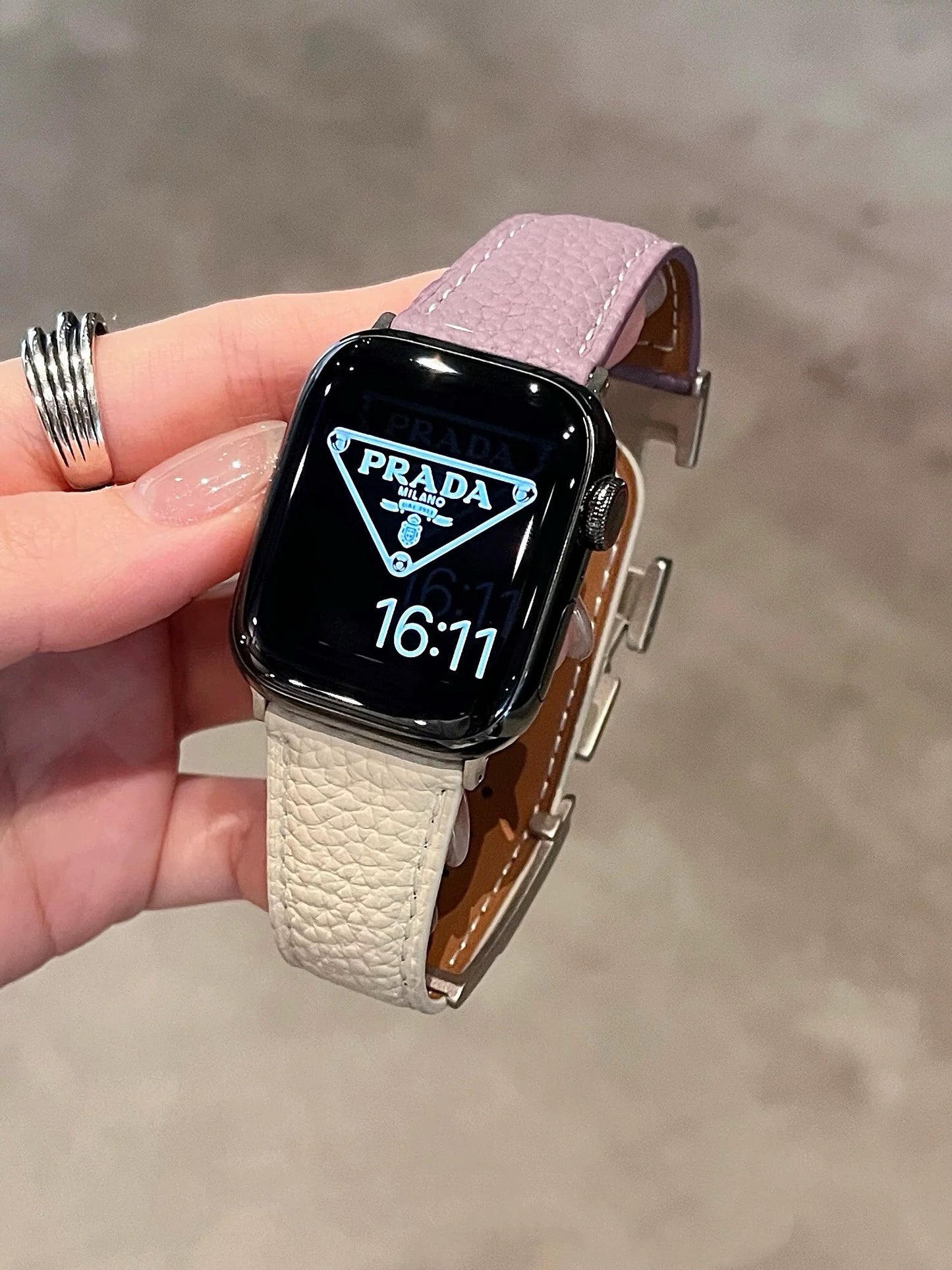 Soft lychee-grain leather magnetic clasp Apple Watch band