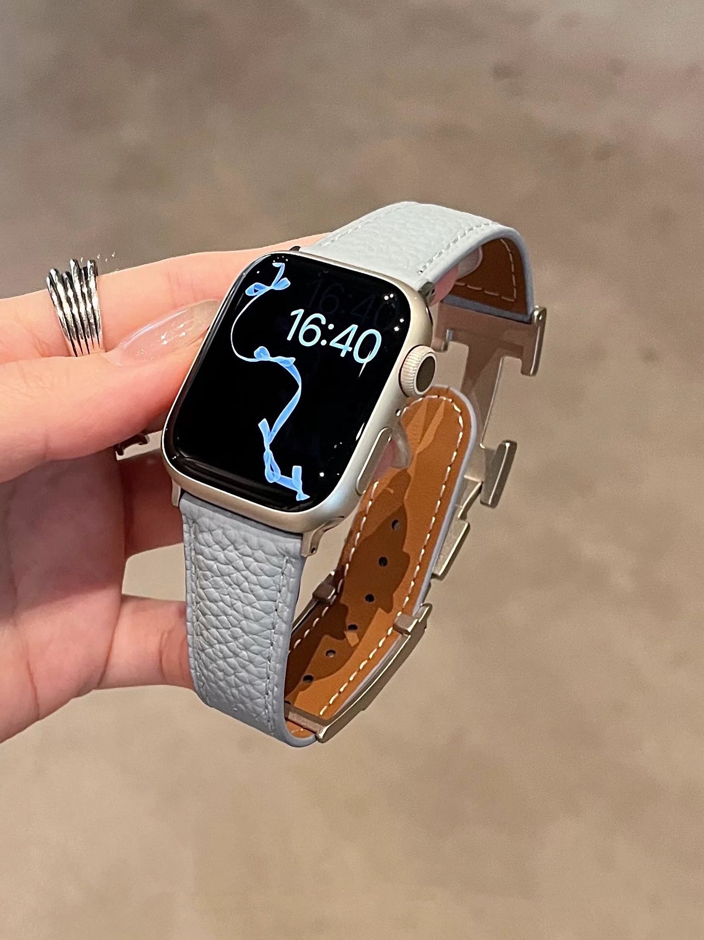 Soft lychee-grain leather magnetic clasp Apple Watch band
