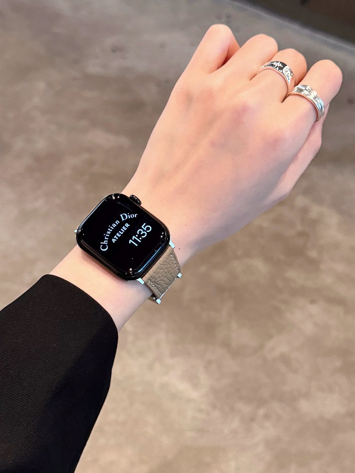 Soft lychee-grain leather magnetic clasp Apple Watch band