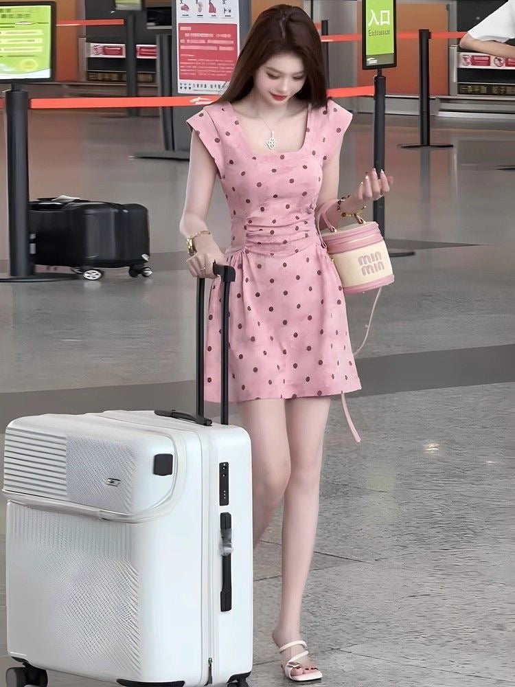 美娜气质 波点韩系甜美减龄连衣裙 Mina-Style Polka Dot Korean Sweet & Youthful Dress