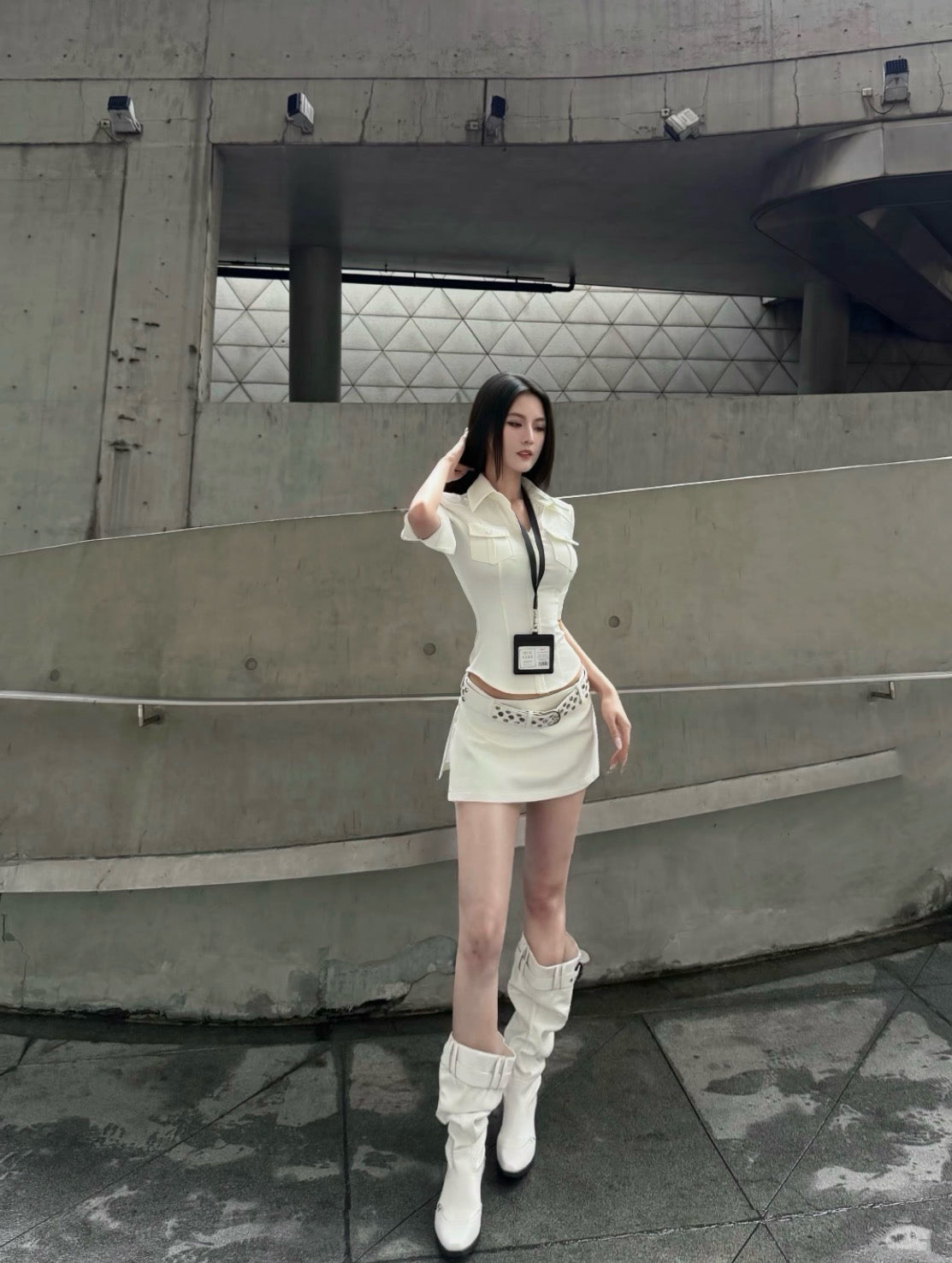 欧美辣妹 性感西装衬衫中袖上Western Hot Sexy Slim-Fit Blazer-Collar Button-Up Blouse