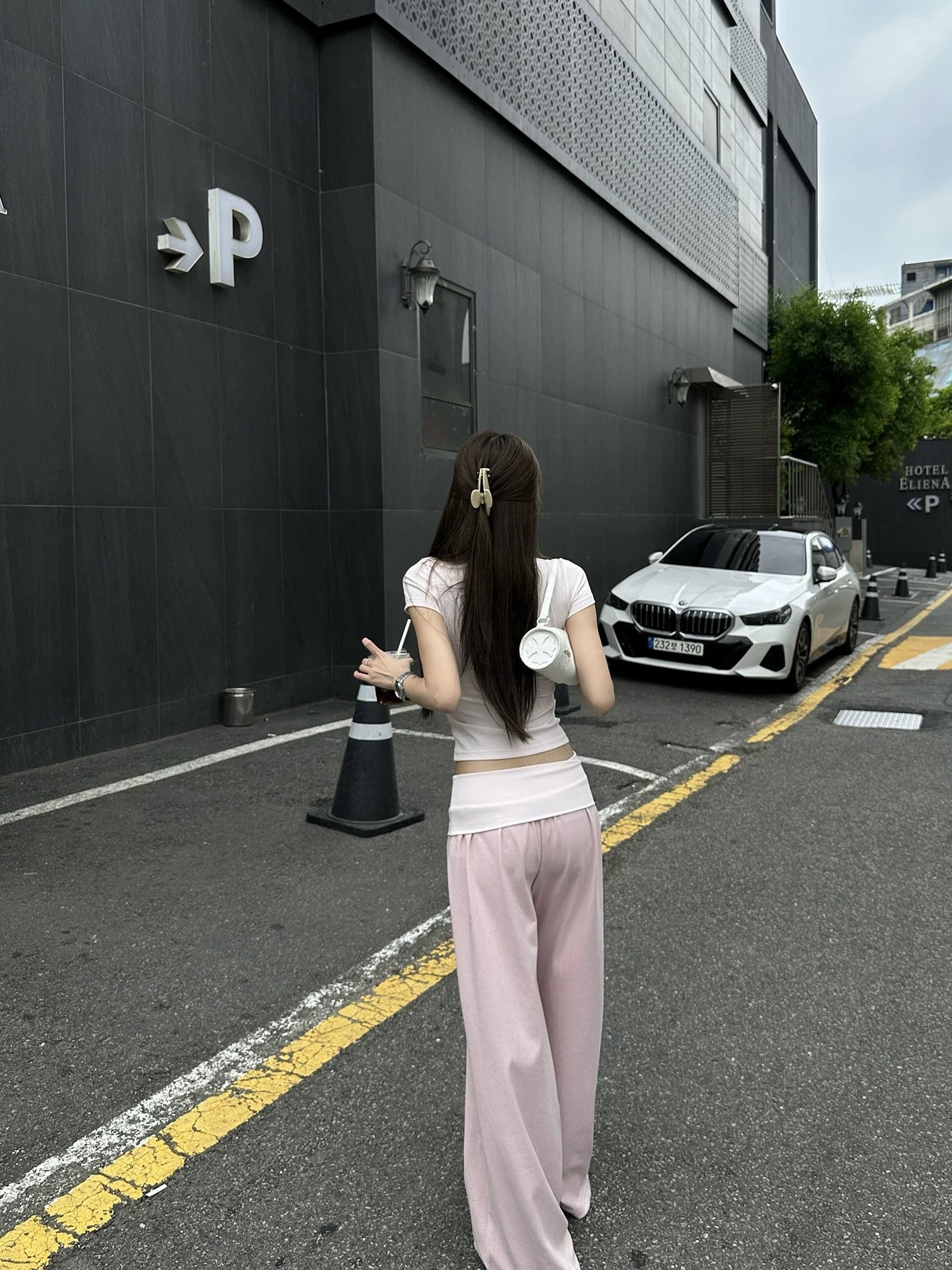 简白日常 纯色圆领短袖T恤+休闲裤套装 Clean Minimal Solid Crew Neck Tee & Casual Pants Set