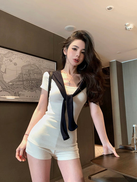 极简少女 气质轻熟简约三件套 Minimalist Girl – Elegant & Effortless 3-Piece Set