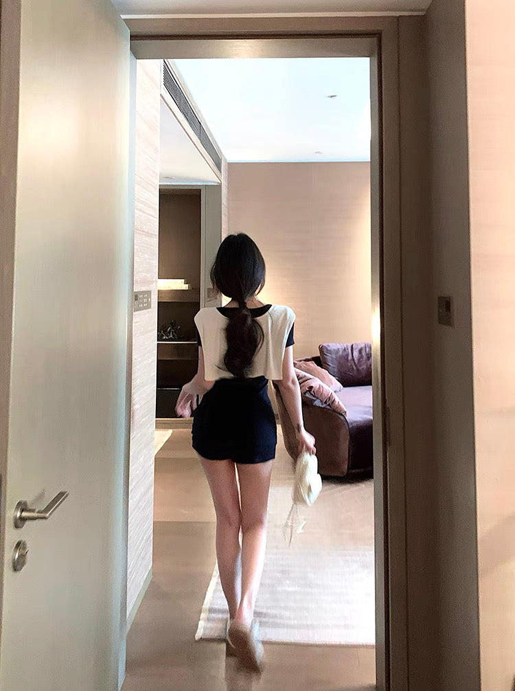 极简少女 气质轻熟简约三件套 Minimalist Girl – Elegant & Effortless 3-Piece Set