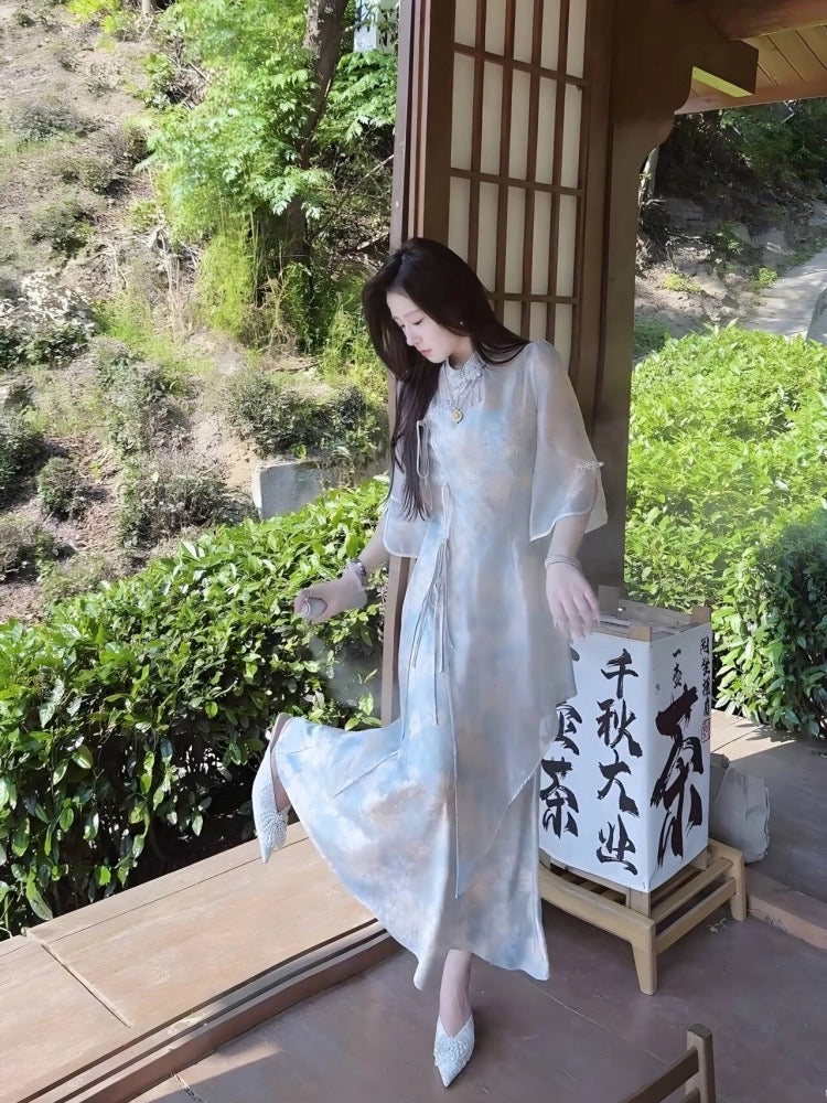 牡丹亭·定制牡丹花松量旗袍套装 Peony Pavilion · Couture Peony-Embroidered Qipao Ensemble