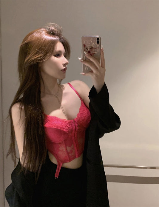 草莓布蕾 蕾丝内搭外穿小背心上衣 Strawberry Brûlée Lace Camisole Top – Wear Alone or as Inner Layer