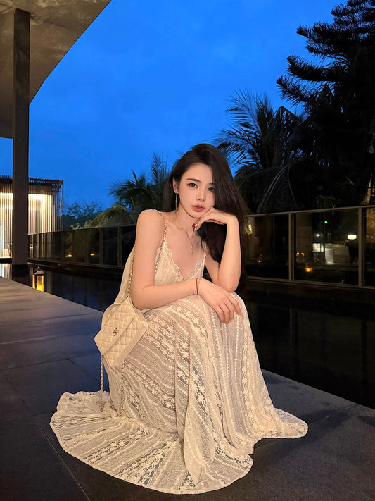 高级浪漫 蕾丝修身设计感白色长裙 High-end romantic stylish design white lace dress