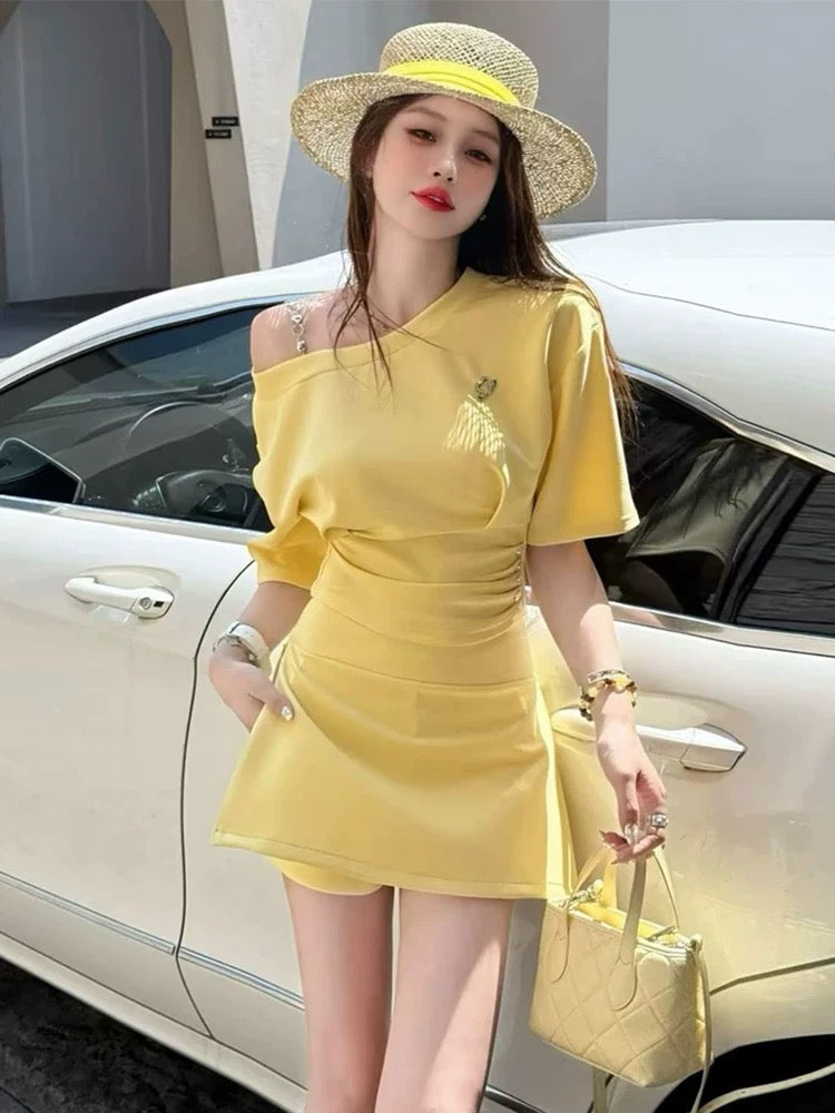 韩系姐姐 露肩短袖休闲裙子套装 Trendy Korean Off-Shoulder Casual Dress Set for Women