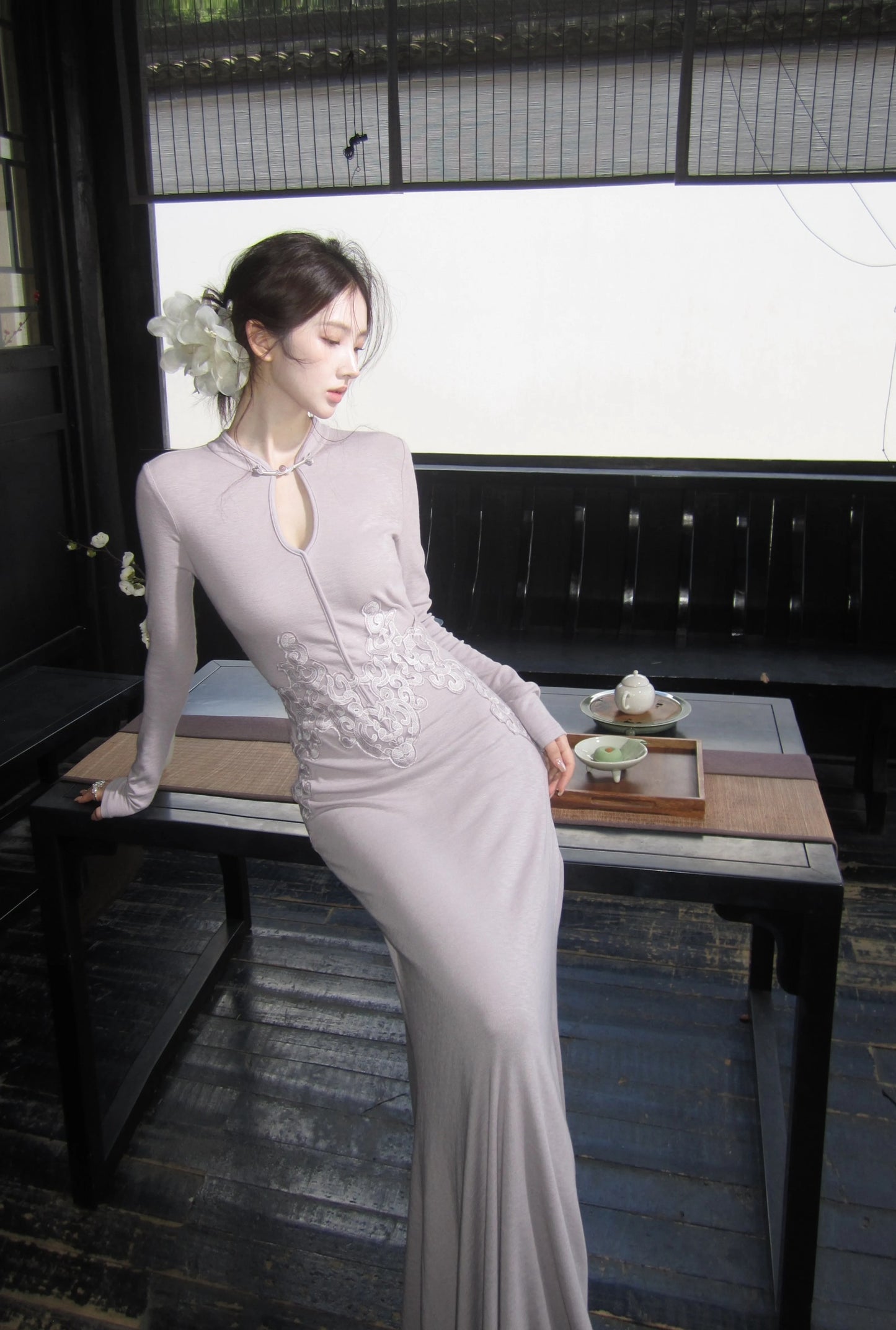 瓷生花 新中式复古盘扣开衫与旗袍连衣裙 Porcelain Blossom New Chinese-Style Vintage Frog-Button Cardigan and Qipao Dress