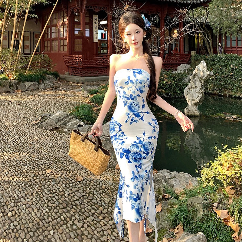 烟雨绮梦 Misty Reverie · Blue-and-White Porcelain Strapless New-Chinese Dress