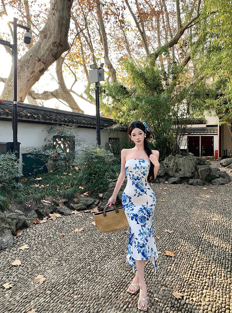 烟雨绮梦 Misty Reverie · Blue-and-White Porcelain Strapless New-Chinese Dress