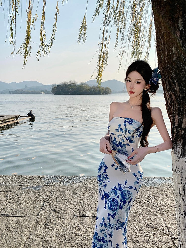 烟雨绮梦 Misty Reverie · Blue-and-White Porcelain Strapless New-Chinese Dress