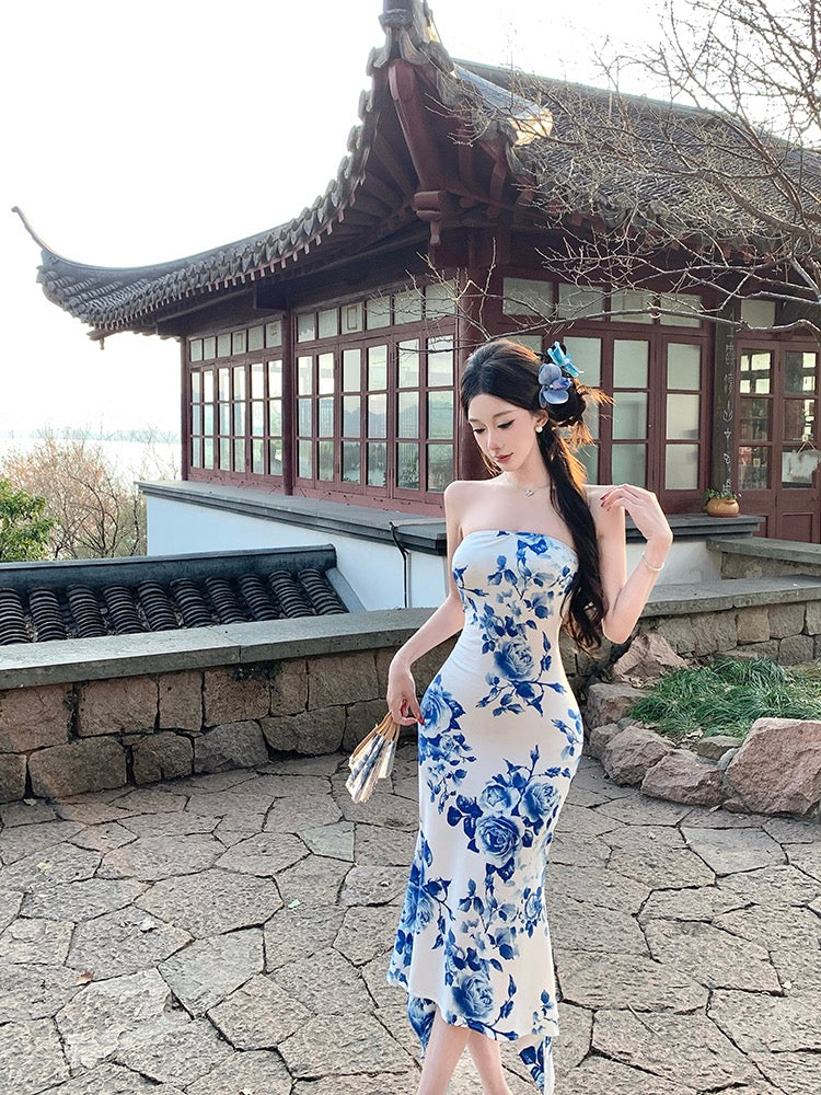 烟雨绮梦 Misty Reverie · Blue-and-White Porcelain Strapless New-Chinese Dress