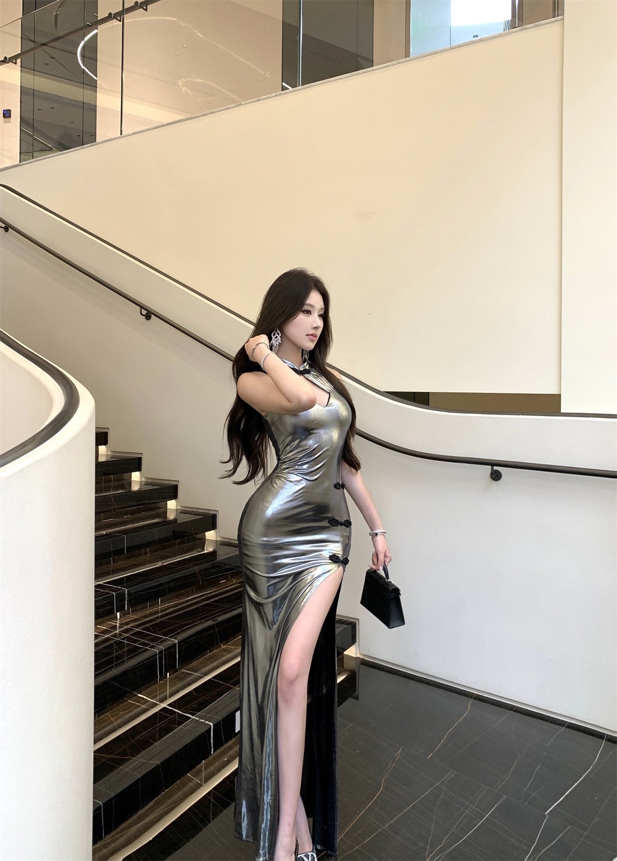 静水东方 Still Waters of the East · Silver-Sheen Qipao Dress