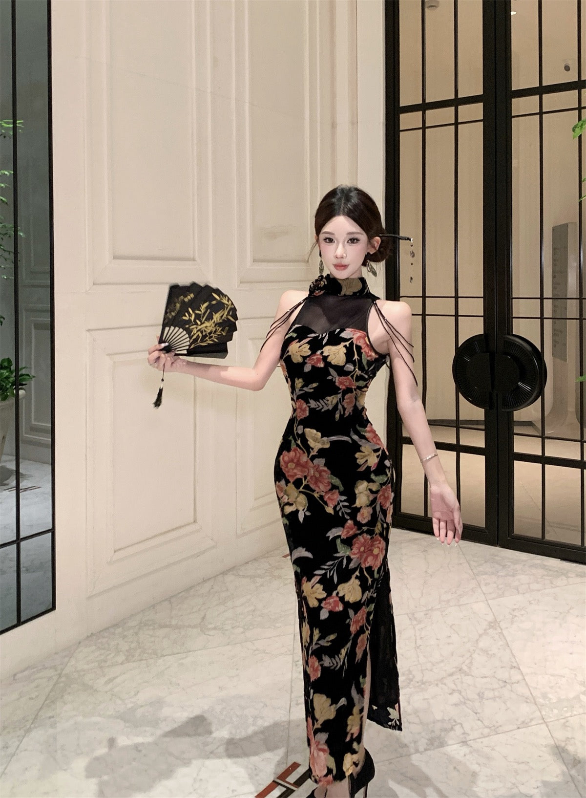 风吟玉裳 Jade Whisper · Sculpted Floral Fringe Qipao Dress