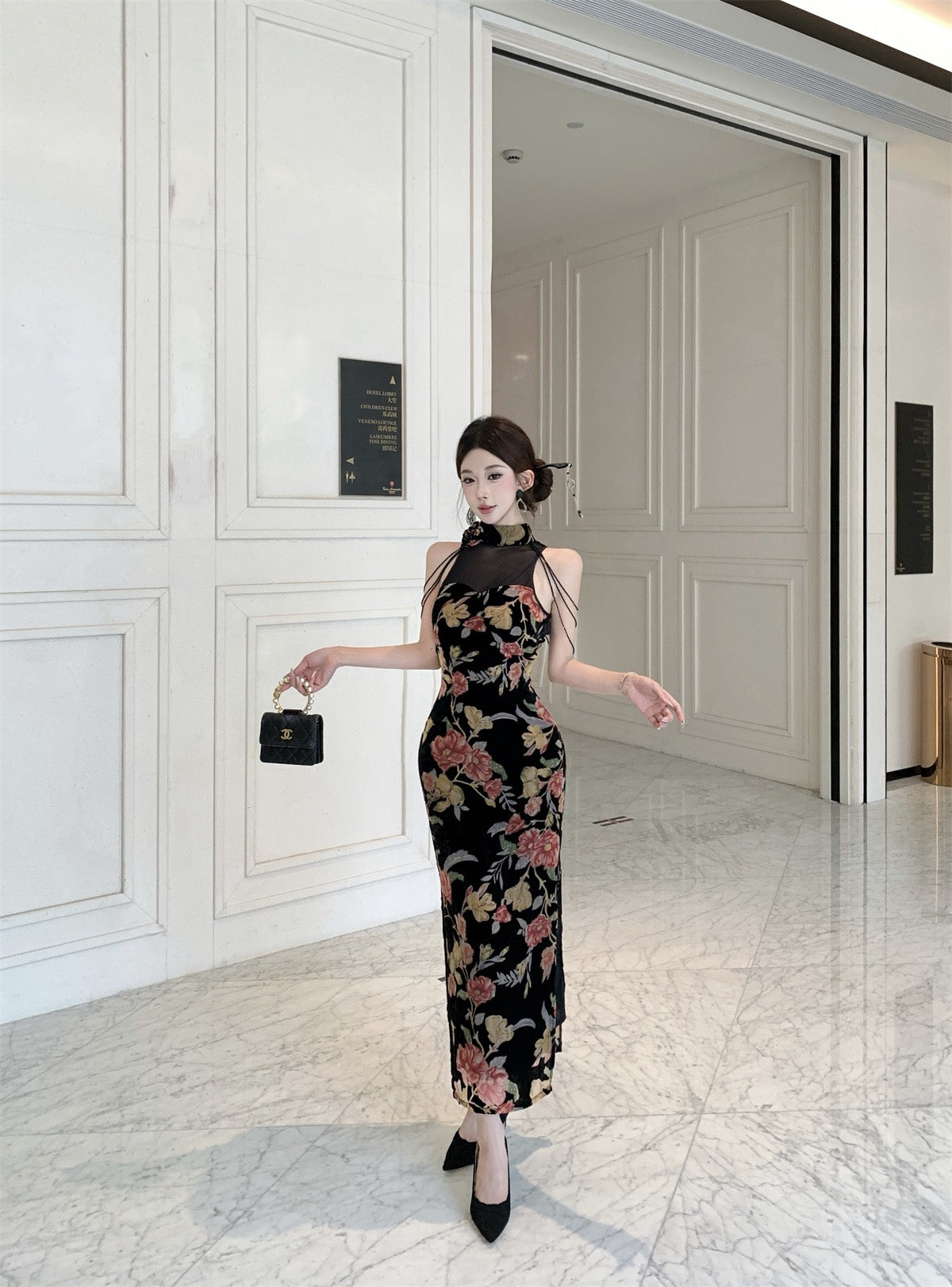 风吟玉裳 Jade Whisper · Sculpted Floral Fringe Qipao Dress