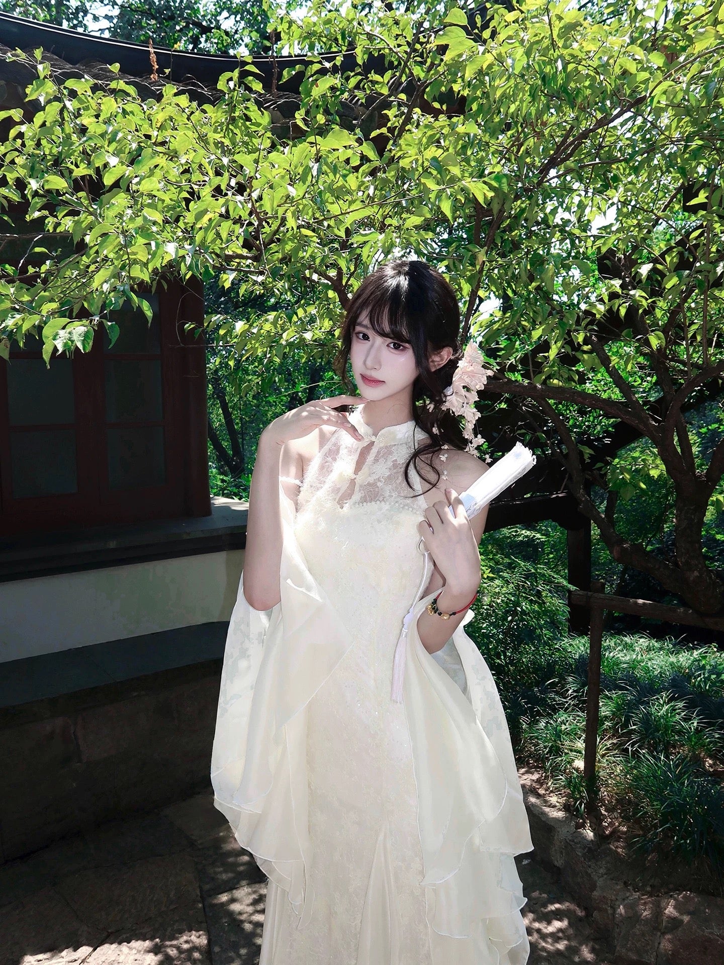 古梦琉璃 Ancient Reverie · Tailored Halter Qipao Dress