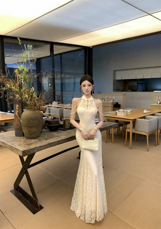 古梦琉璃 Ancient Reverie · Tailored Halter Qipao Dress