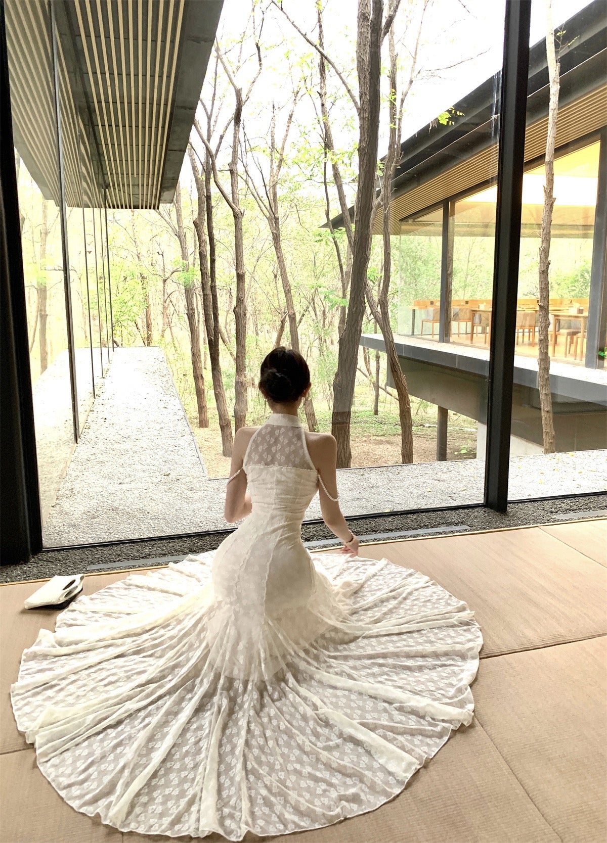 古梦琉璃 Ancient Reverie · Tailored Halter Qipao Dress