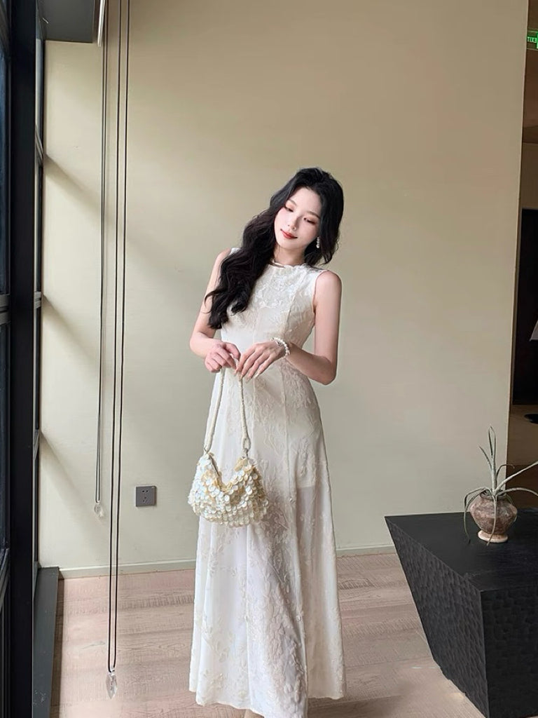 百变公主 温柔风一衣多穿连衣裙 Versatile Princess – Soft Feminine Multi-Way Dress
