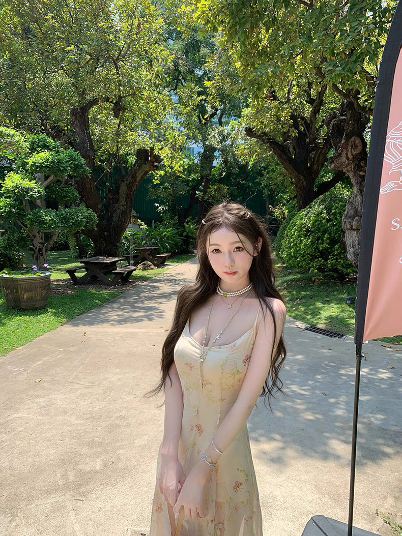 自由浪漫 折叠穿法花瓣连衣裙 Free-Spirited Romantic Petal Dress with Foldable Styling
