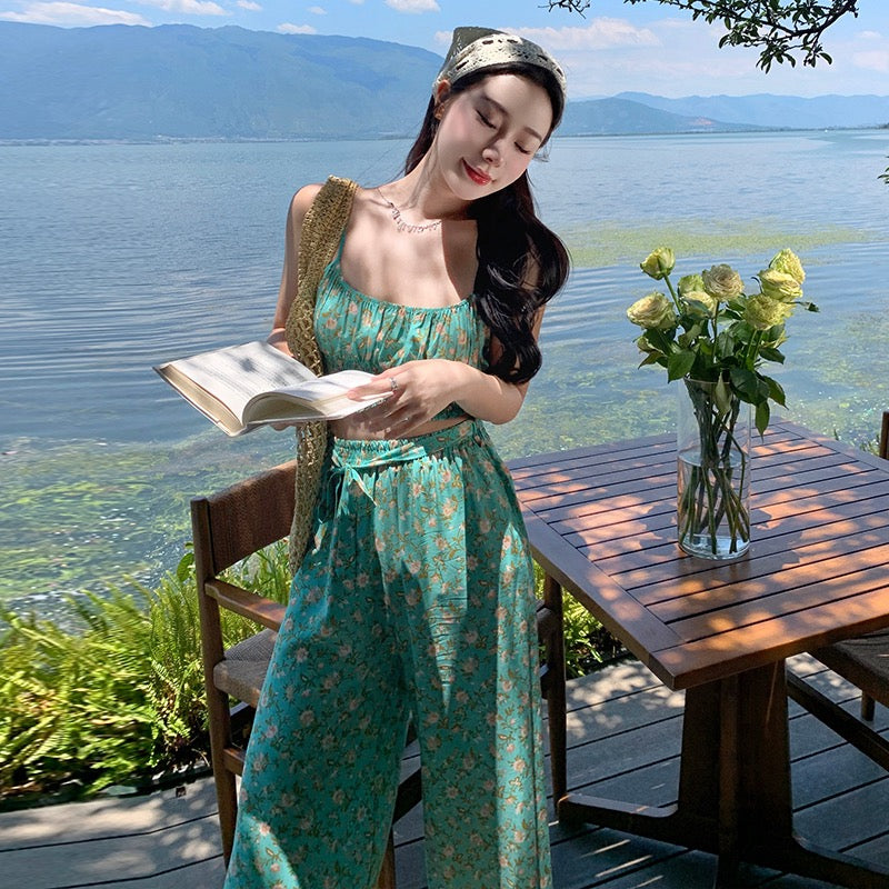 自由旷野 Free Wilderness Floral Cami Top & Elastic High-Waist Wide-Leg Pants Set