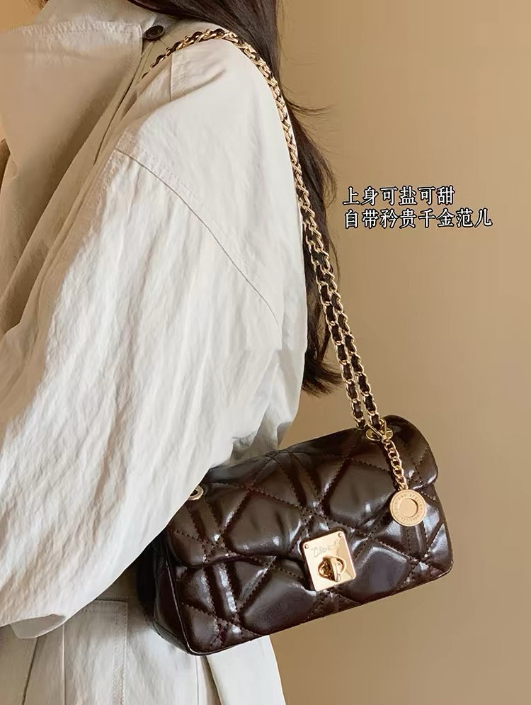 Sweet Cool Black-Pink Quilted Chain Shoulder Bag