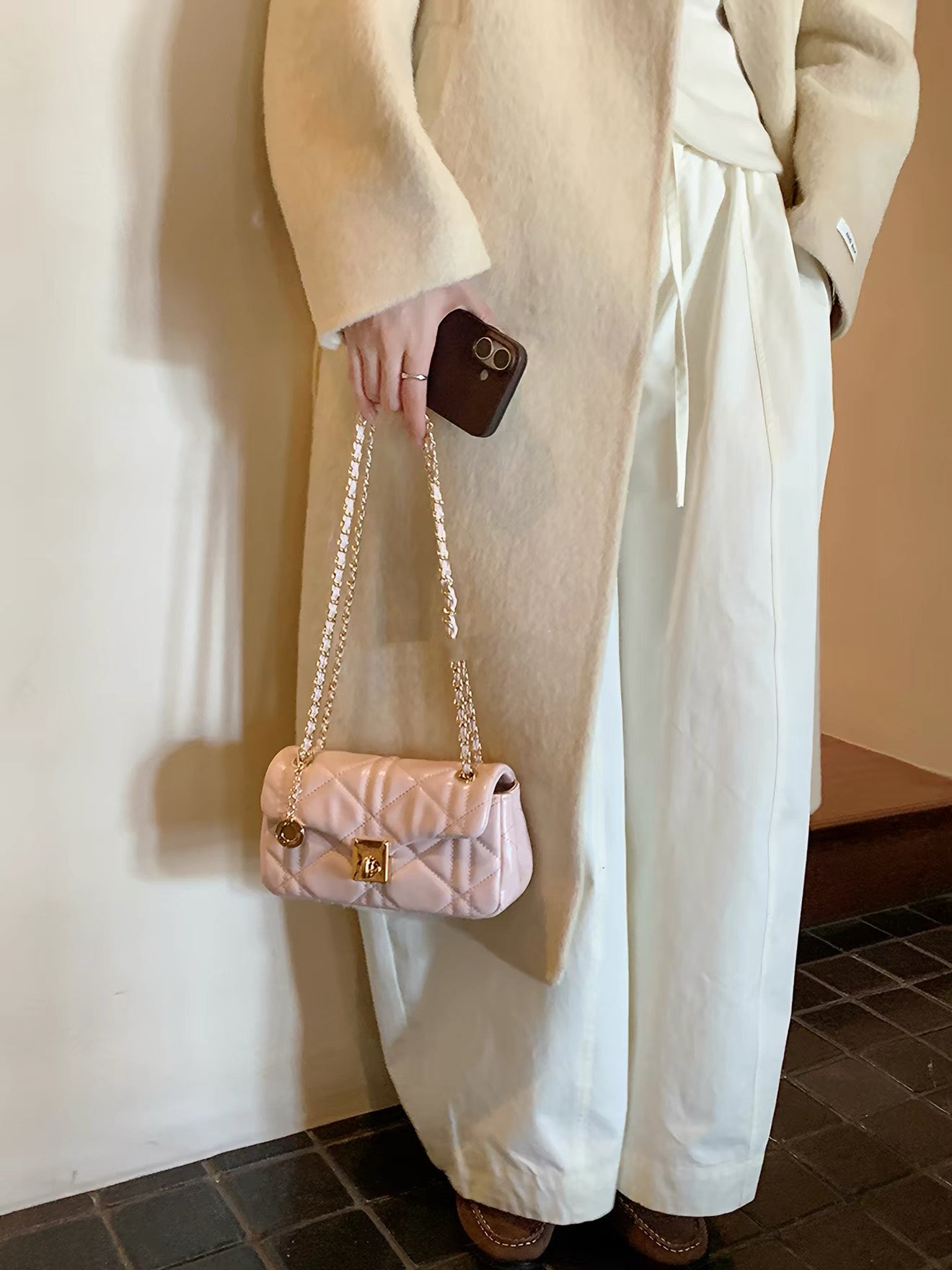 Sweet Cool Black-Pink Quilted Chain Shoulder Bag