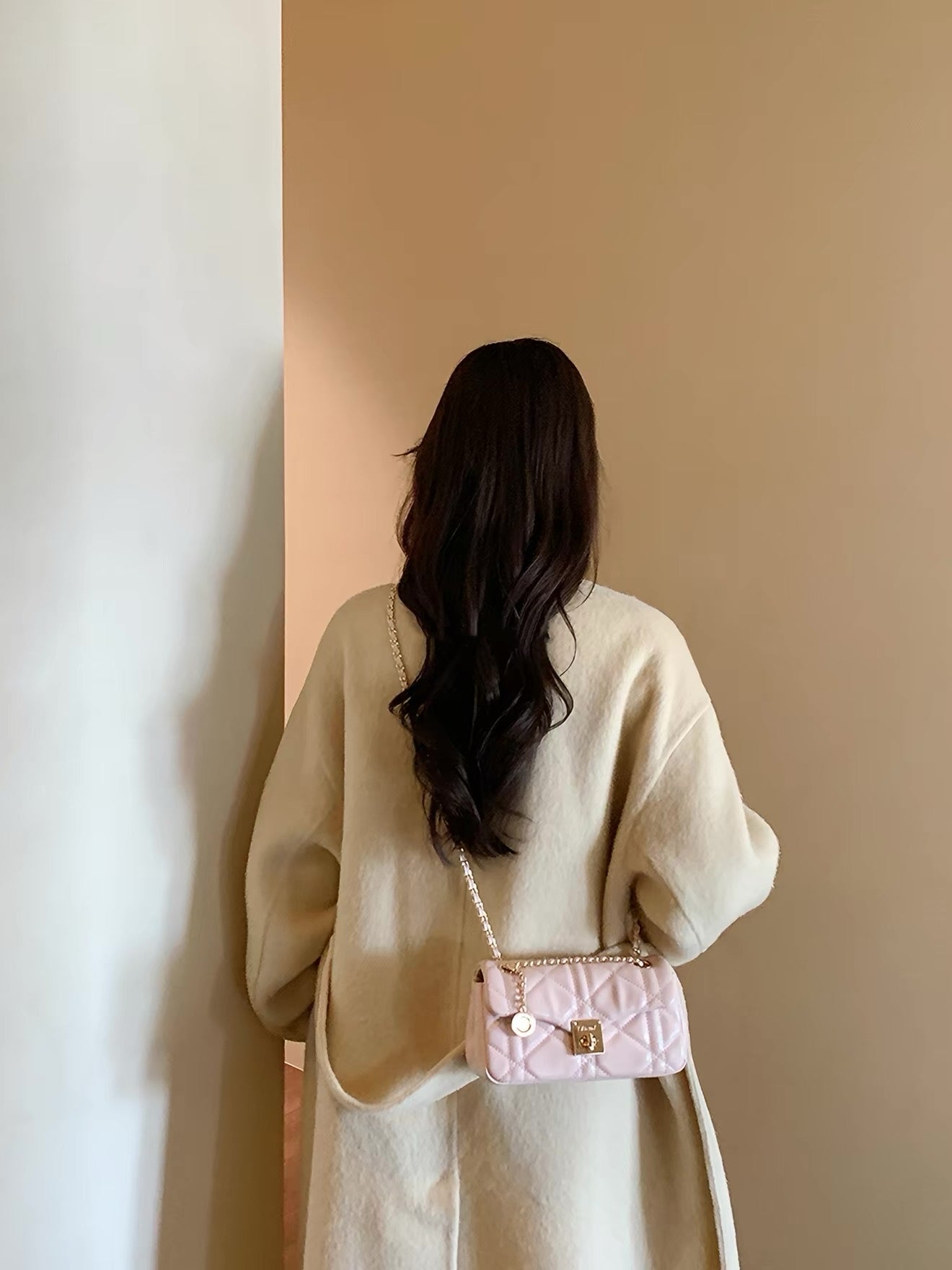 Sweet Cool Black-Pink Quilted Chain Shoulder Bag
