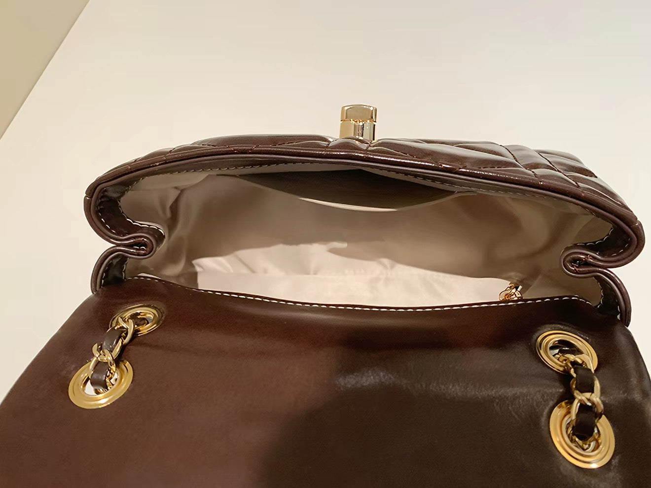 Sweet Cool Black-Pink Quilted Chain Shoulder Bag
