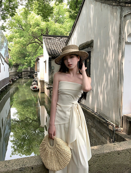 米兰假日 一字肩抹胸上衣阔腿裤套装  Milan Holiday – Off-Shoulder Bustier Top and Wide-Leg Pants Set