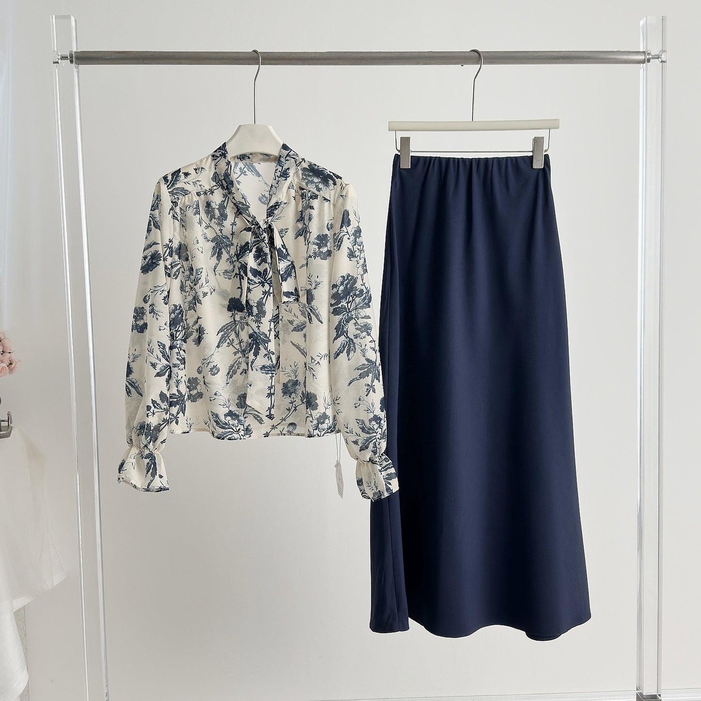 墨染花影 衬衫半裙风衣套装 Shadows of the Ink Oriental Bloom Blouse & Skirt Set