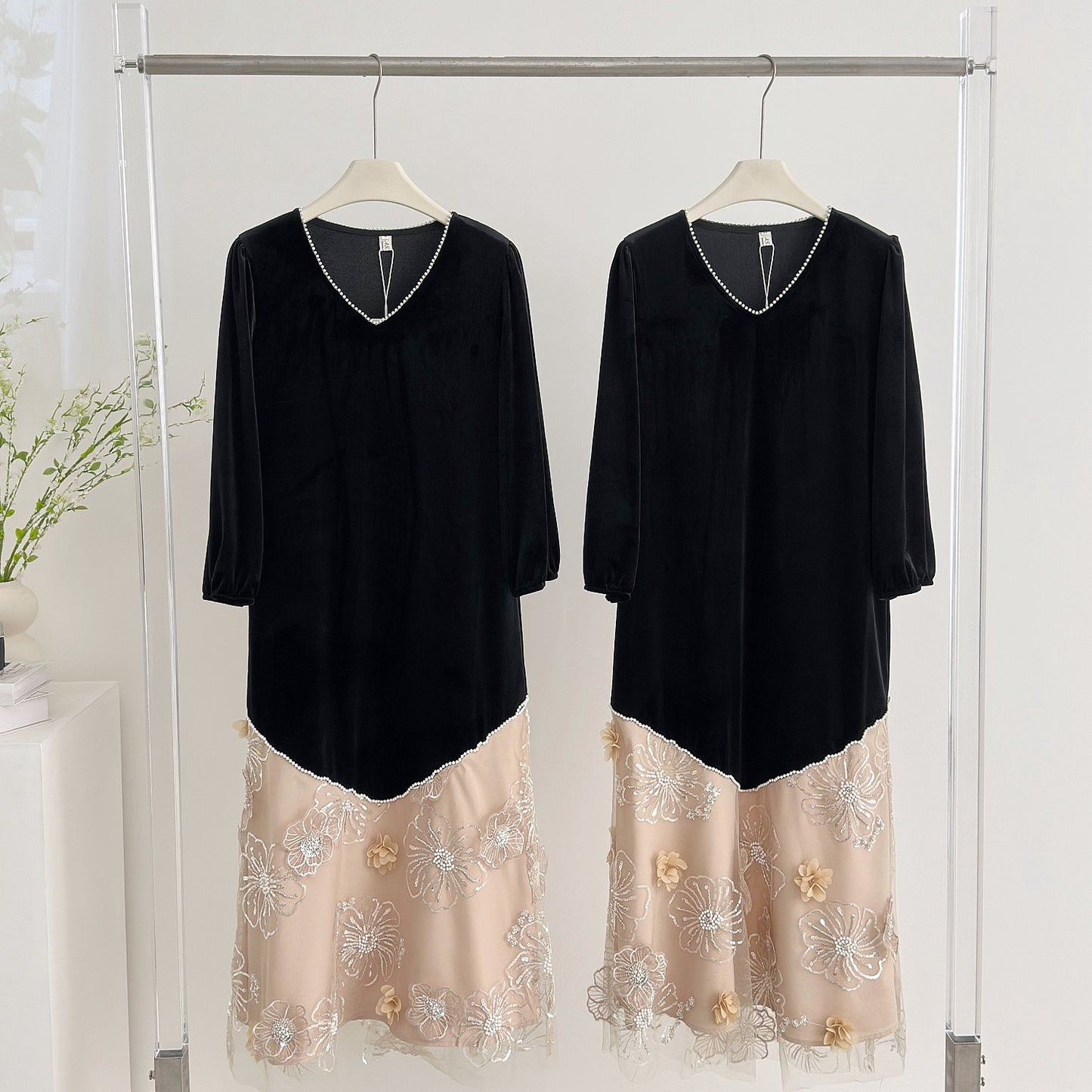 法式奢影 French Silhouette Heavy Embroidery Lace & Velvet Patchwork Maxi Dress