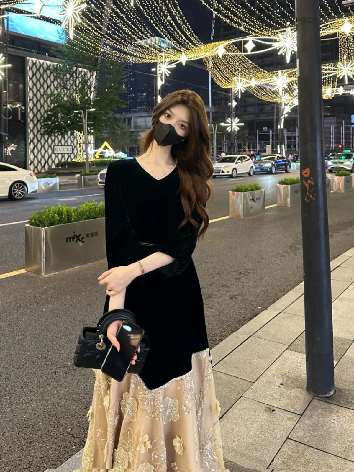 法式奢影 French Silhouette Heavy Embroidery Lace & Velvet Patchwork Maxi Dress