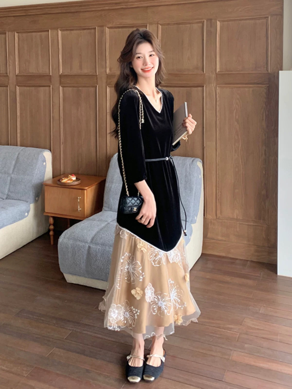 法式奢影 French Silhouette Heavy Embroidery Lace & Velvet Patchwork Maxi Dress