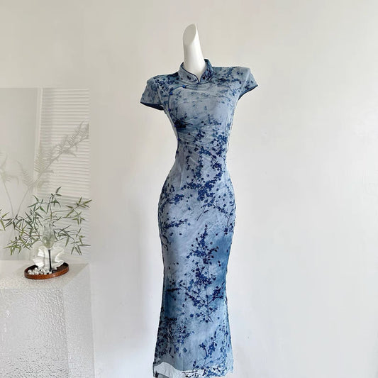 寒梅映蓝  新中式蓝色古典旗袍 Winter Plum Blue Classic Modern Cheongsam