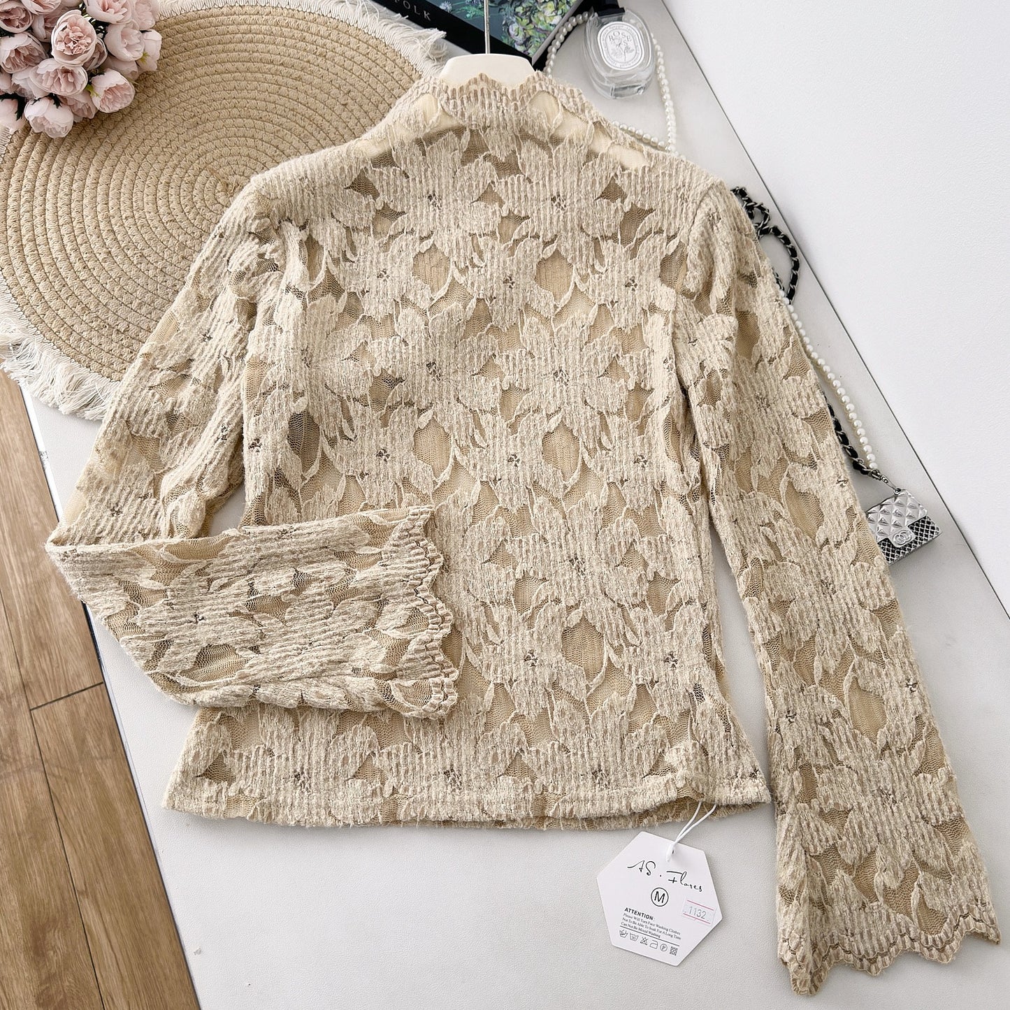 焦糖栗影 Chestnut Glow Skin-Friendly Lace Base Top & High-Waist Skirt Set