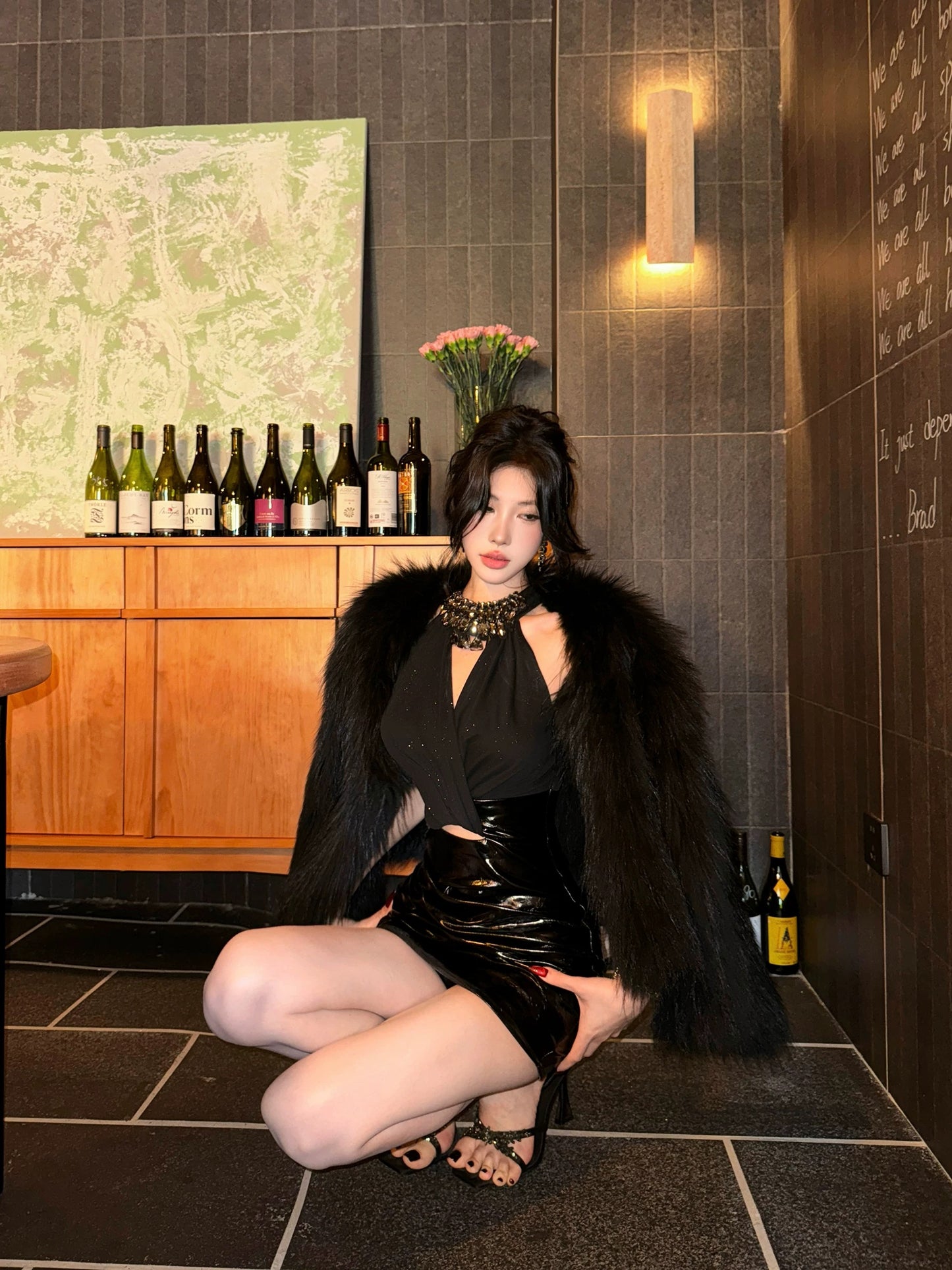 欲色都市 City Desire Embellished Diamond Halter Dress - Cut-out Sexy Mini Skirt