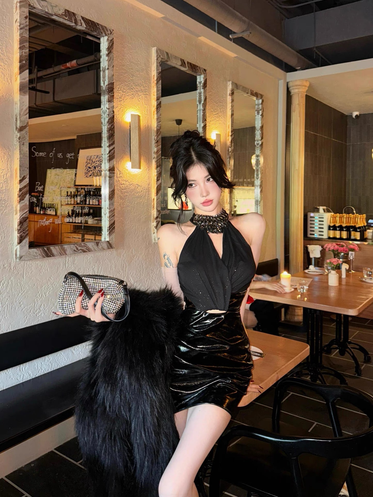 欲色都市 City Desire Embellished Diamond Halter Dress - Cut-out Sexy Mini Skirt