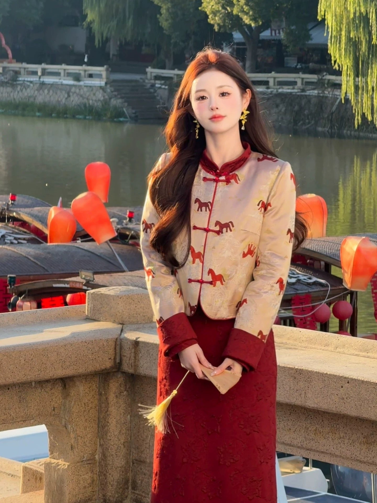 放马川 新中式撞色旗袍外套套装 Wild Rose & River | Contrast Trim New Chinese Jacket & Cheongsam Set