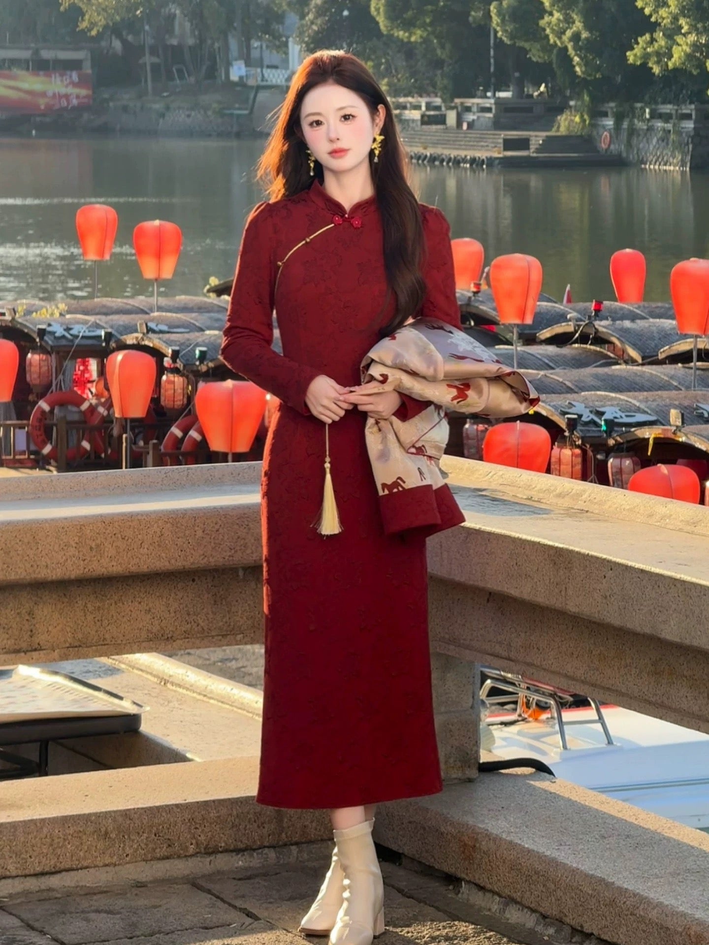 放马川 新中式撞色旗袍外套套装 Wild Rose & River | Contrast Trim New Chinese Jacket & Cheongsam Set