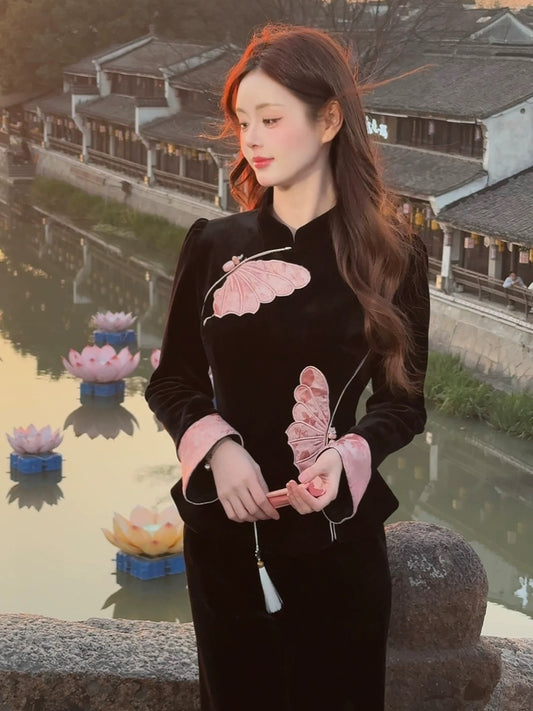 花信驿 新中式贴布绣丝绒套装The Flower Post | Appliqué Embroidered Velvet Oriental Suit