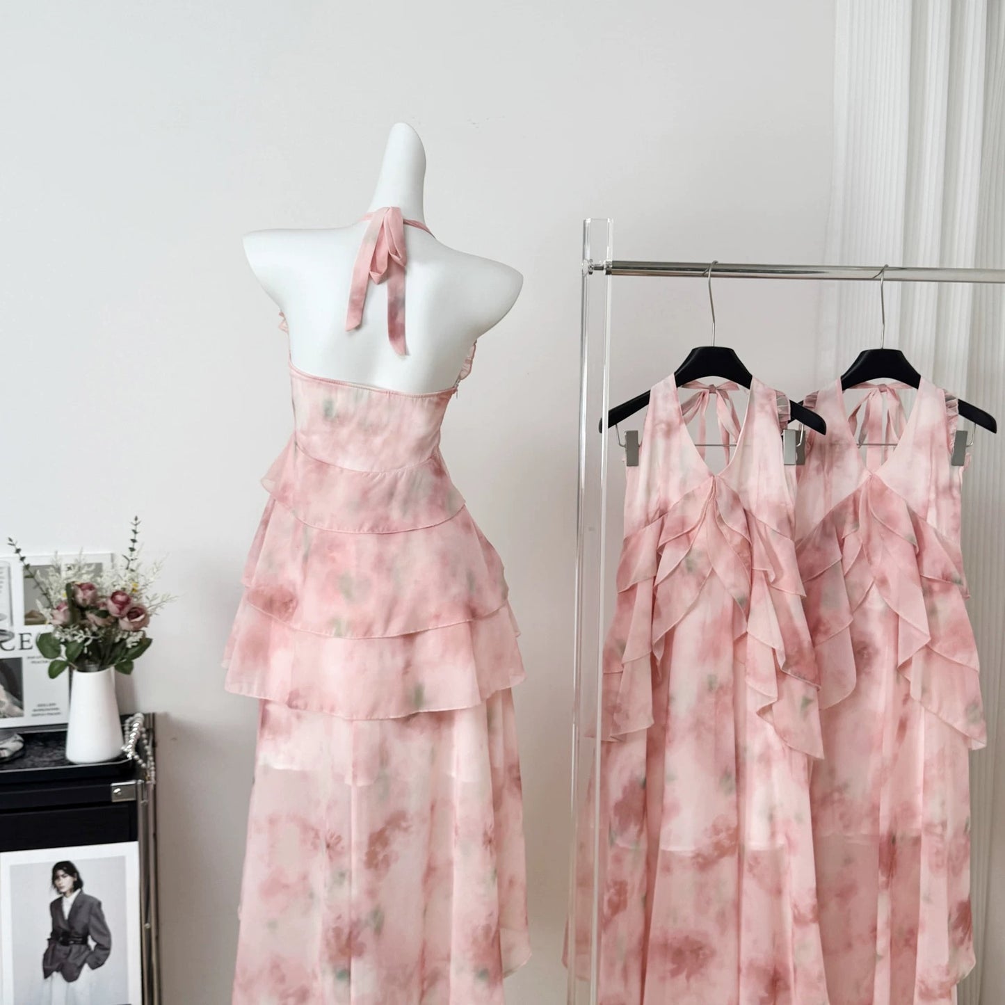 爱神来信 挂脖渐层荷叶边连衣裙 Love Letter from Cupid Halter Neck Ruffled Ombre Dress