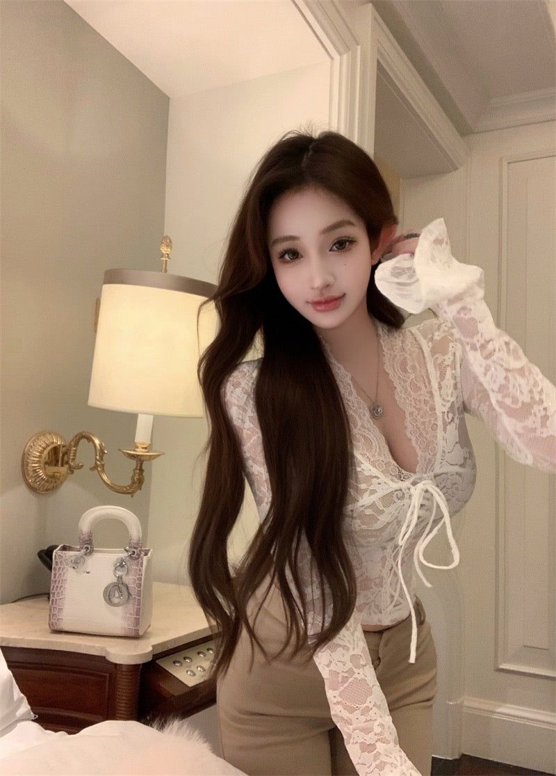 黑天鹅 V领蕾丝镂空长袖上衣 Black Swan V-neck Hollow-out Lace Long Sleeve Top