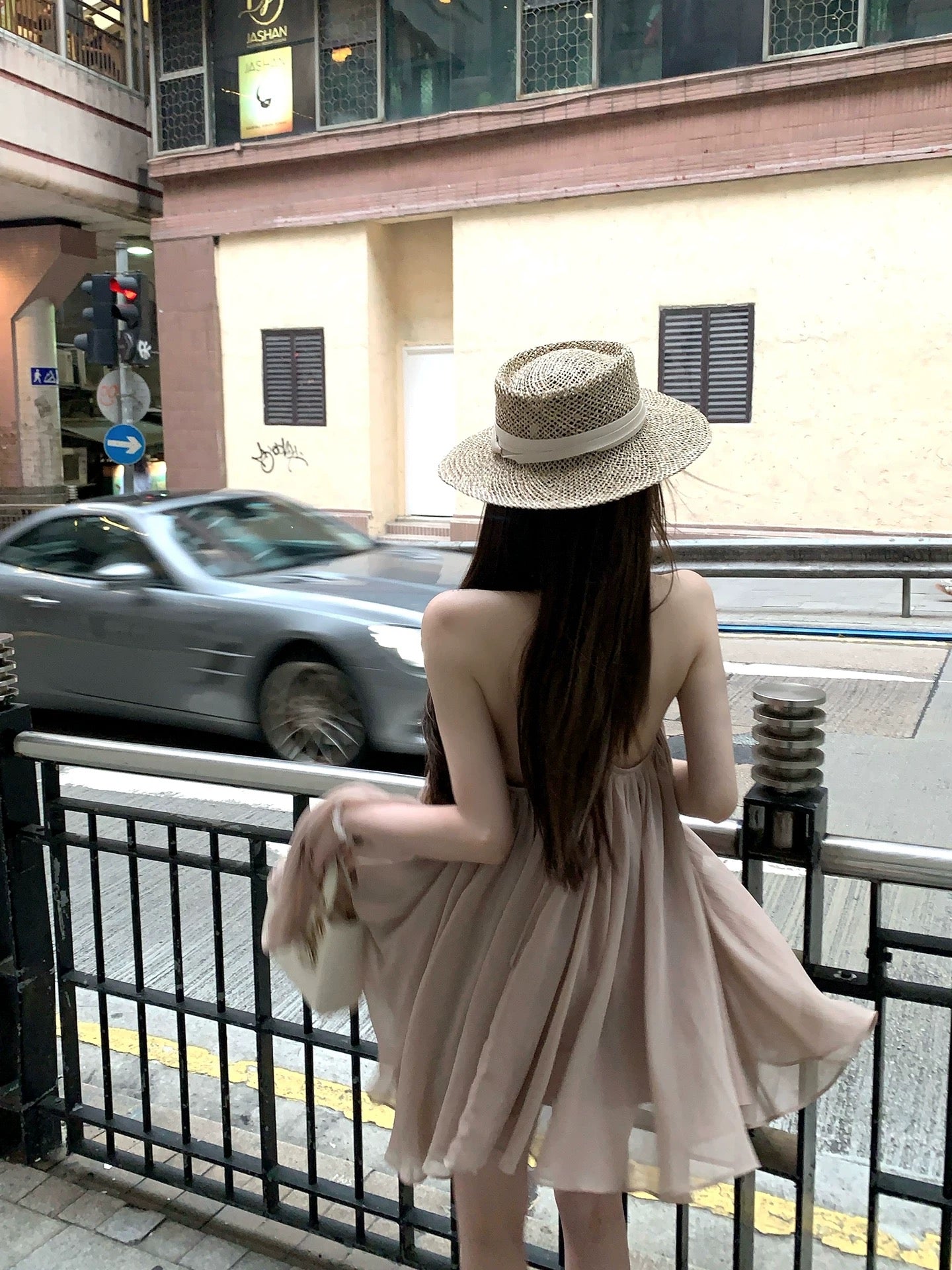 浪漫匿名 雪纺连衣裙露背挂脖连衣裙 Romantic Anonymous Backless Halter Neck Chiffon Dress