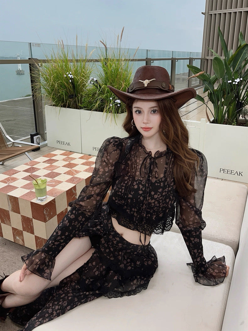 墨点流光 黑色波点上衣荷叶边半裙短裤套装 Ink-Flow French Style Polka Dot Two-Piece Set