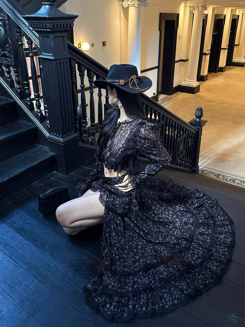 墨点流光 黑色波点上衣荷叶边半裙短裤套装 Ink-Flow French Style Polka Dot Two-Piece Set