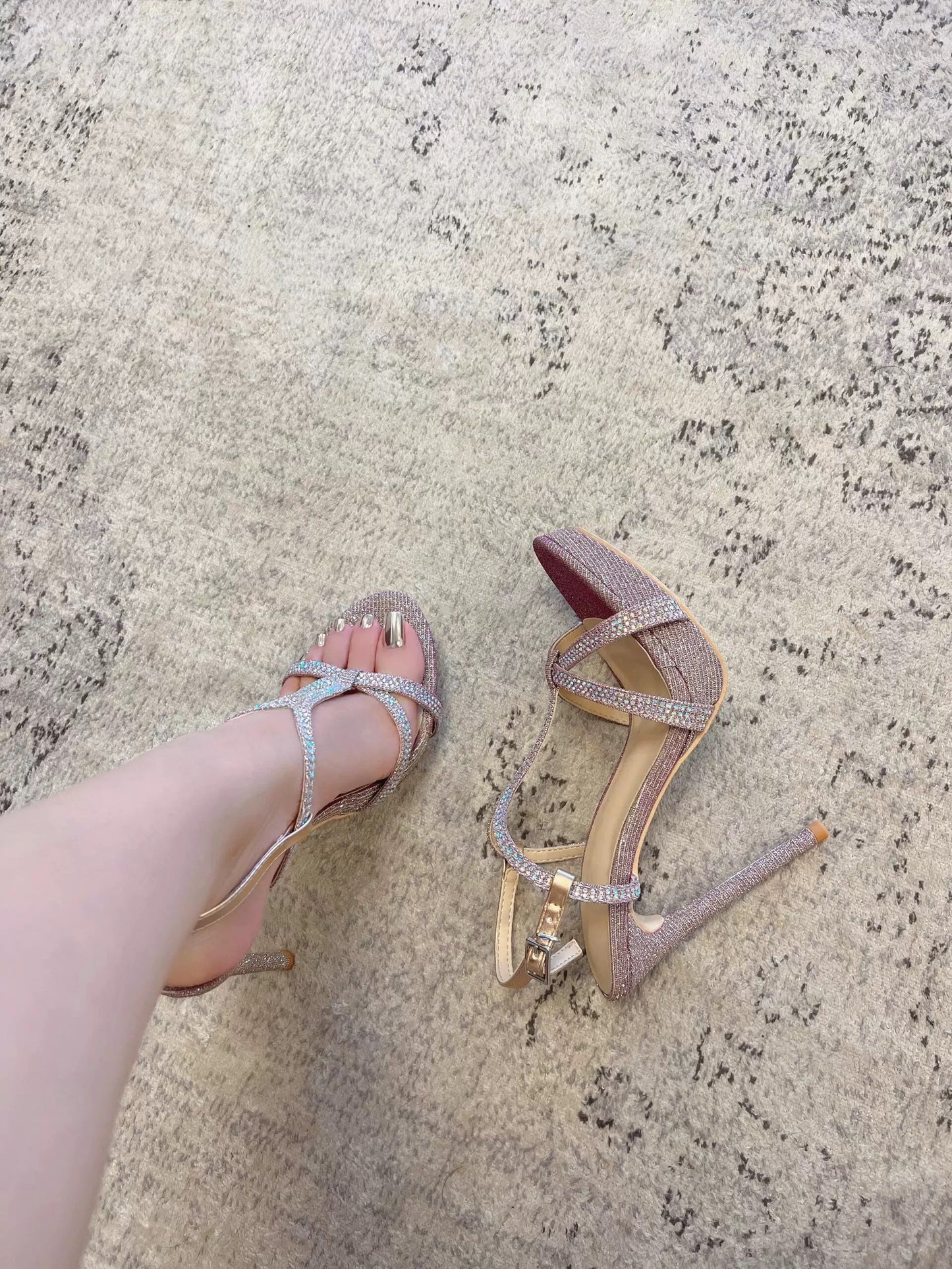 彩虹水钻 夏中古名媛风防水台高跟鞋 Rainbow Rhinestone Platform Heels in Retro Socialite Aesthetic