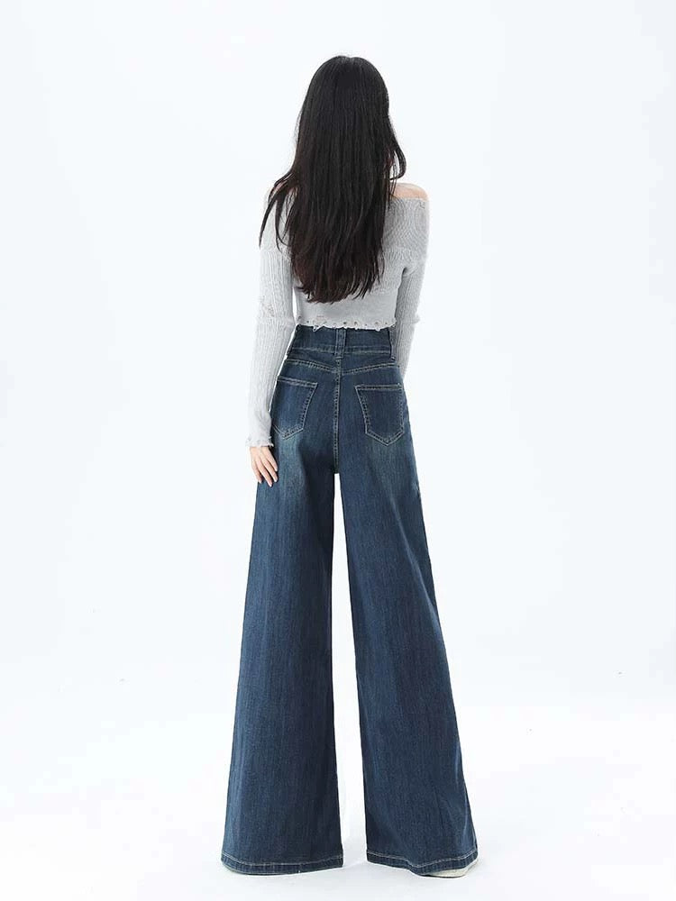 阔腿牛仔 高腰显瘦宽松的直筒喇叭牛仔裤 Wide-Leg High-Waisted Flared Jeans – Loose Fit and Slimming Straight Cut