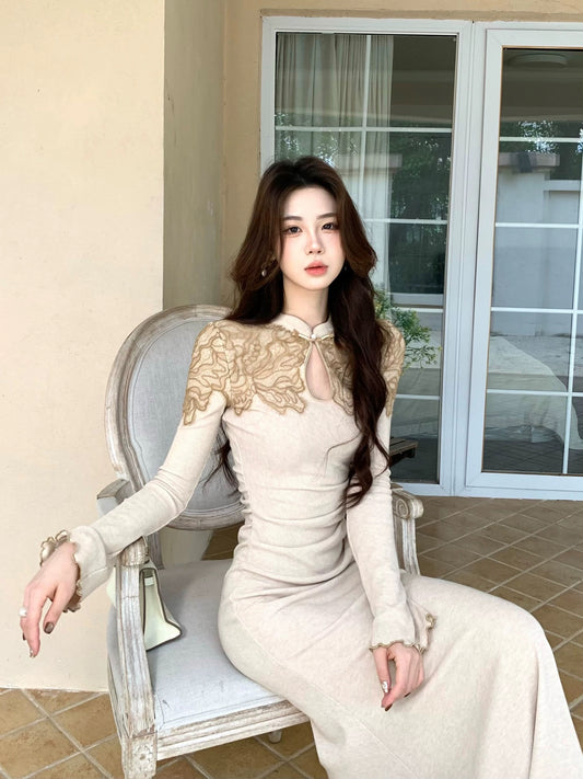 弯弯的月 新中式刺绣鱼尾裙旗袍连衣裙 Crescent Moon New-Style Embroidered Mermaid Qipao Dress